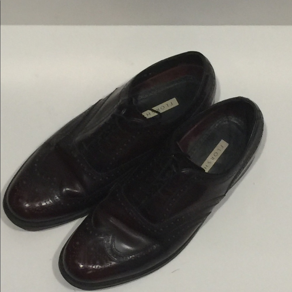 Florsheim Men Burgundy Wingtip Shoe 30300 9.5 D